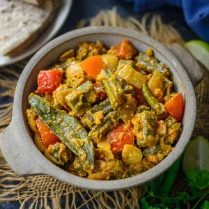 Bhindi do pyaza